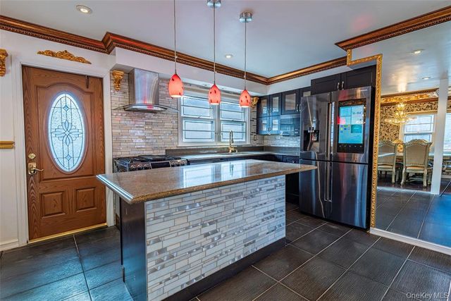 244-19 Grand Central Parkway, New York City, NY 11362