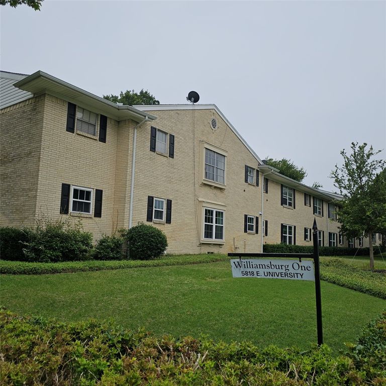 5818 E University Boulevard 109, Dallas, TX 75206