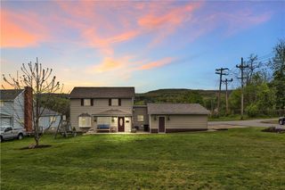 429 W 3rd St, Derry Boro, PA 15627