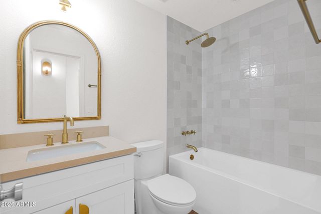 3941 E MONONA Drive, Phoenix, AZ 85050