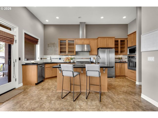 2509 39TH St, Washougal, WA 98671