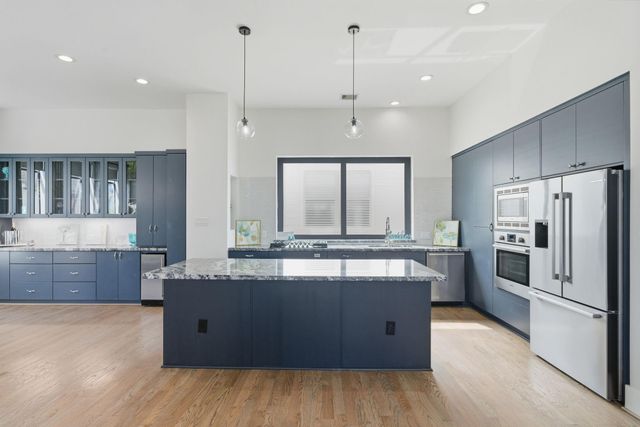 1436 W 24th Street, Houston, TX 77008