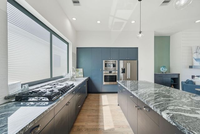 1436 W 24th Street, Houston, TX 77008