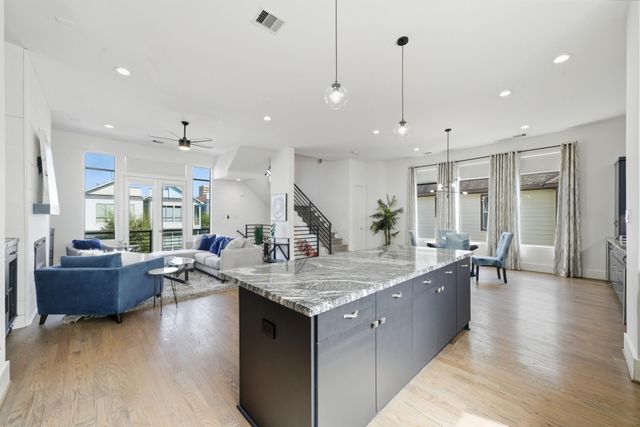 1436 W 24th Street, Houston, TX 77008