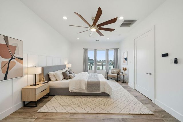 1436 W 24th Street, Houston, TX 77008