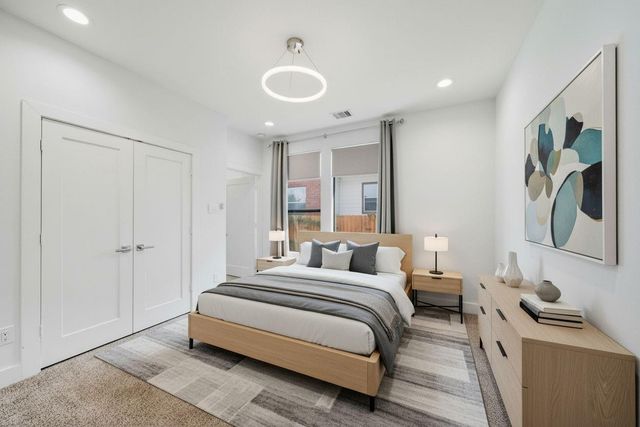 1436 W 24th Street, Houston, TX 77008