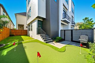 1436 W 24th Street, Houston, TX 77008