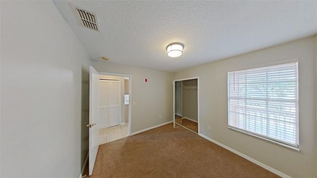8702 KNIGHTSBRIDGE COURT D, Kissimmee, FL 34747