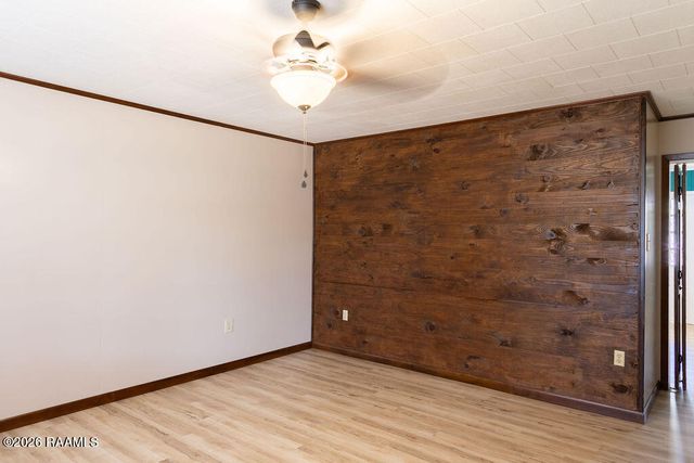 1058 S Berwick Avenue, Basile, LA 70515