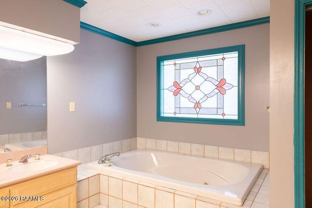 1058 S Berwick Avenue, Basile, LA 70515