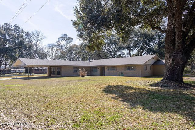 1058 S Berwick Avenue, Basile, LA 70515