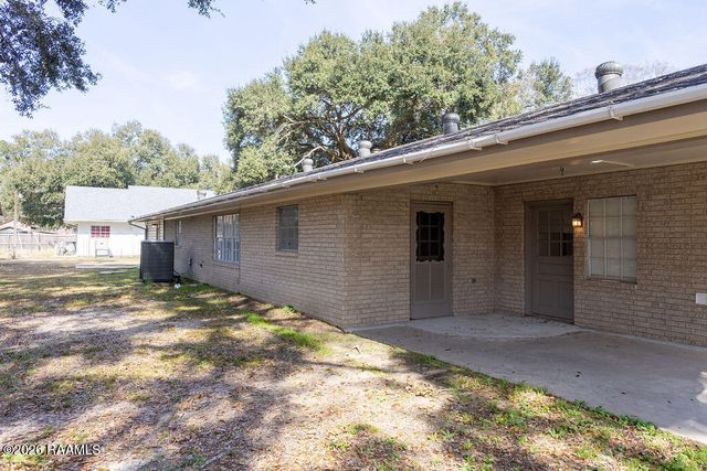 1058 S Berwick Avenue, Basile, LA 70515