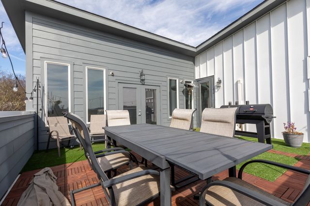 1208 Avondale Cir, Nashville, TN 37207
