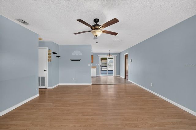 5245 SE 107TH PLACE, Belleview, FL 34420