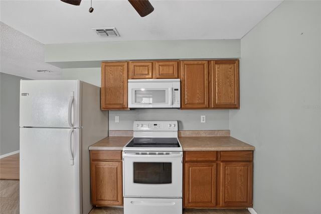 5245 SE 107TH PLACE, Belleview, FL 34420
