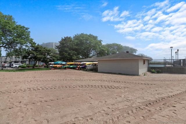 230 West Walk 230, West Haven, CT 06516