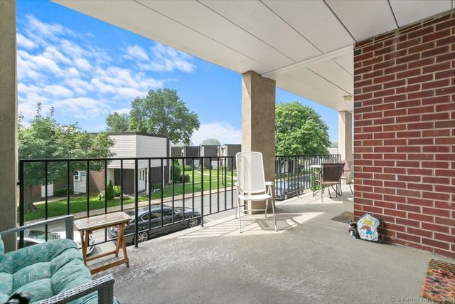 230 West Walk 230, West Haven, CT 06516