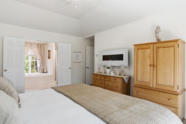 8 Flag Court, Auburn, NH 03032