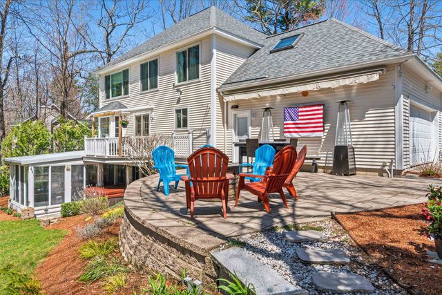 8 Flag Court, Auburn, NH 03032