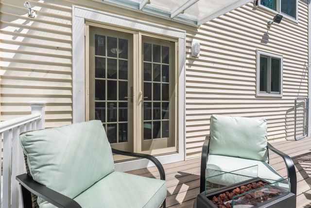 8 Flag Court, Auburn, NH 03032