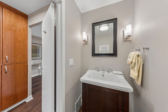 155 N HARBOR Drive 1413, Chicago, IL 60601