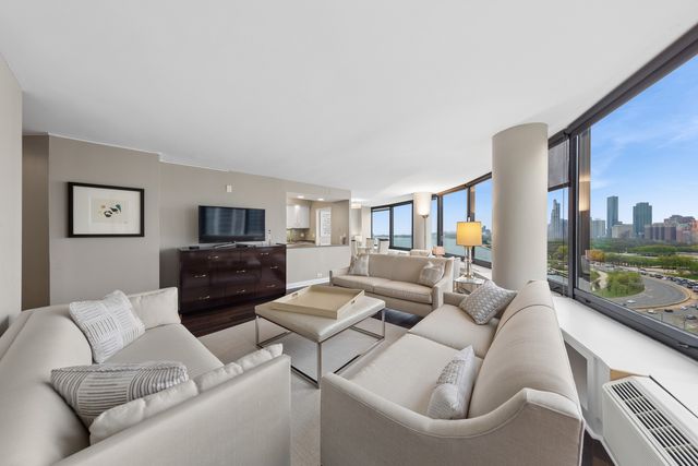 155 N HARBOR Drive 1413, Chicago, IL 60601