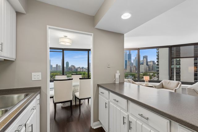 155 N HARBOR Drive 1413, Chicago, IL 60601