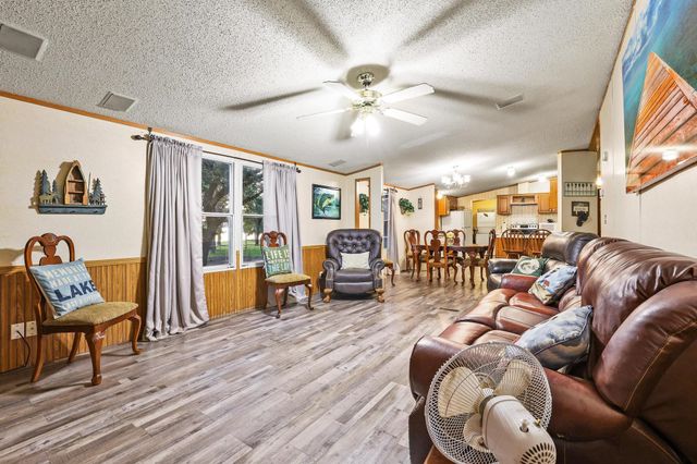 7401 Oakview Drive, Bonham, TX 75418