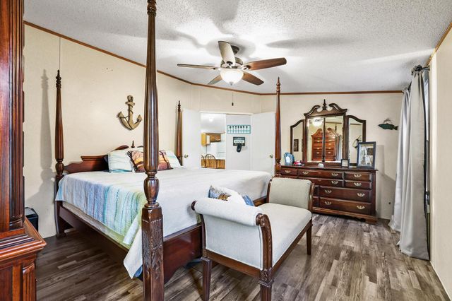 7401 Oakview Drive, Bonham, TX 75418