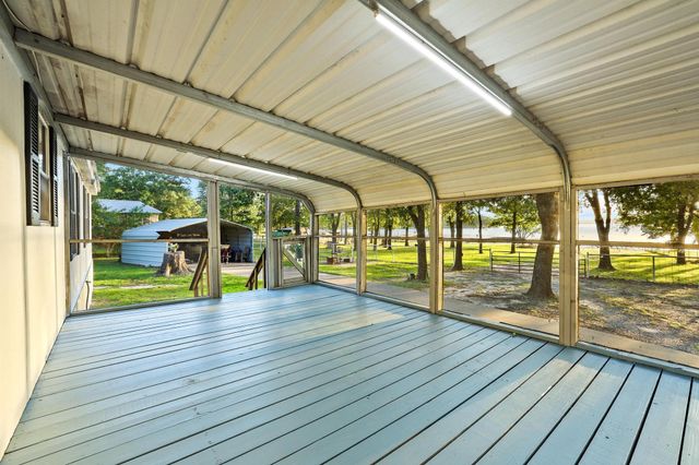 7401 Oakview Drive, Bonham, TX 75418