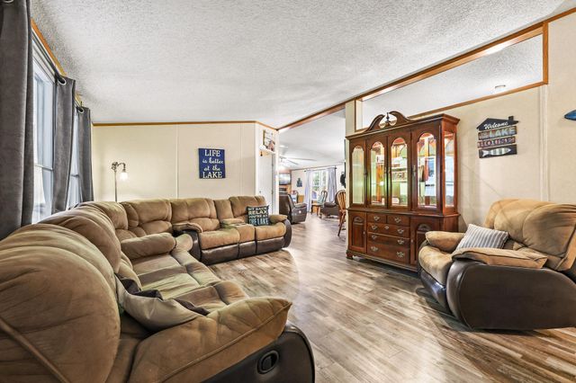 7401 Oakview Drive, Bonham, TX 75418