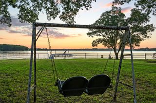 7401 Oakview Drive, Bonham, TX 75418