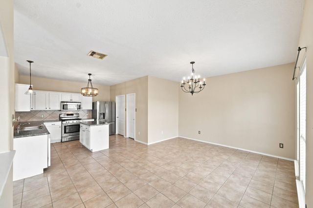 18810 Lantern Cove Lane, Tomball, TX 77375