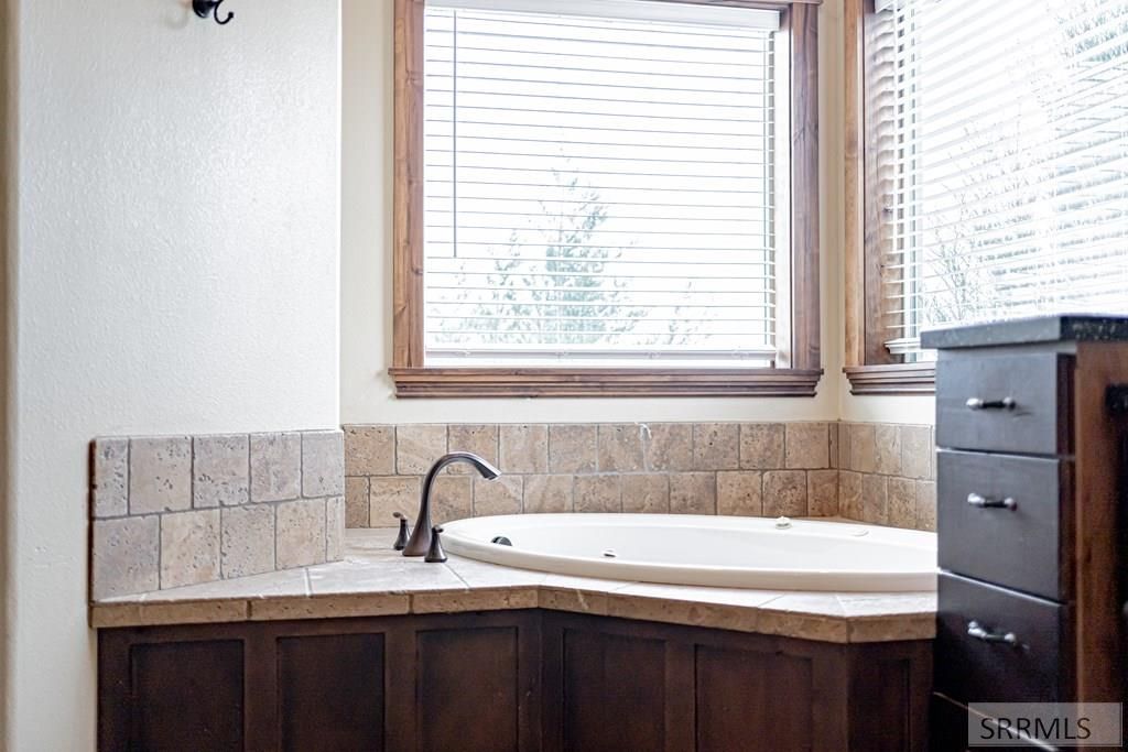 Image 58 of property listing at 132 N 4020 E, Rigby, ID 83442
