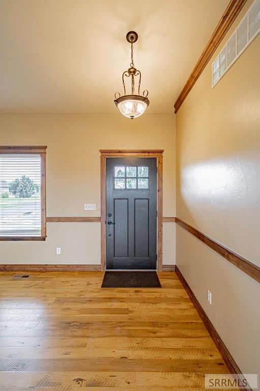 Image 9 of property listing at 132 N 4020 E, Rigby, ID 83442