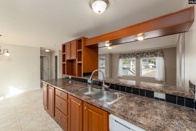 105 Indian Trace CT, Gilbert, SC 29054