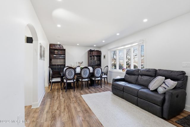 1212 Broadway Boulevard, Toms River, NJ 08757