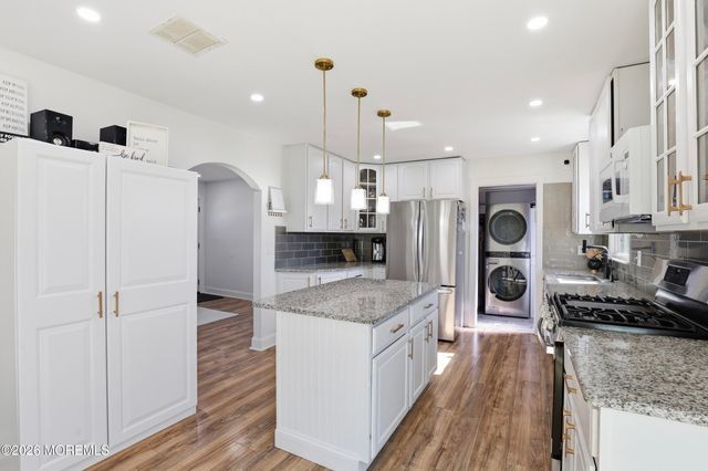 1212 Broadway Boulevard, Toms River, NJ 08757