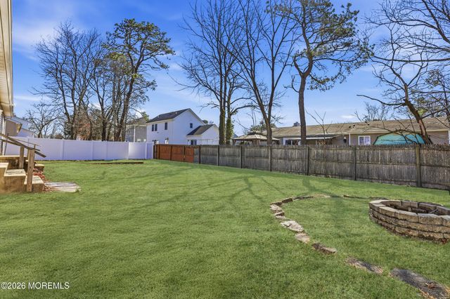 1212 Broadway Boulevard, Toms River, NJ 08757