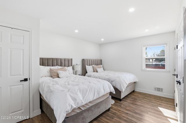 1212 Broadway Boulevard, Toms River, NJ 08757