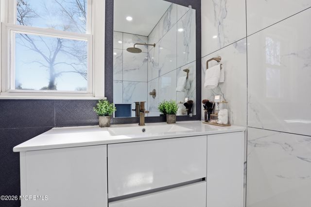 1212 Broadway Boulevard, Toms River, NJ 08757