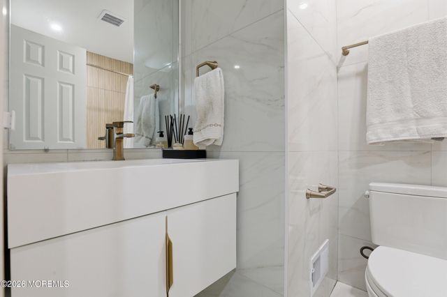 1212 Broadway Boulevard, Toms River, NJ 08757