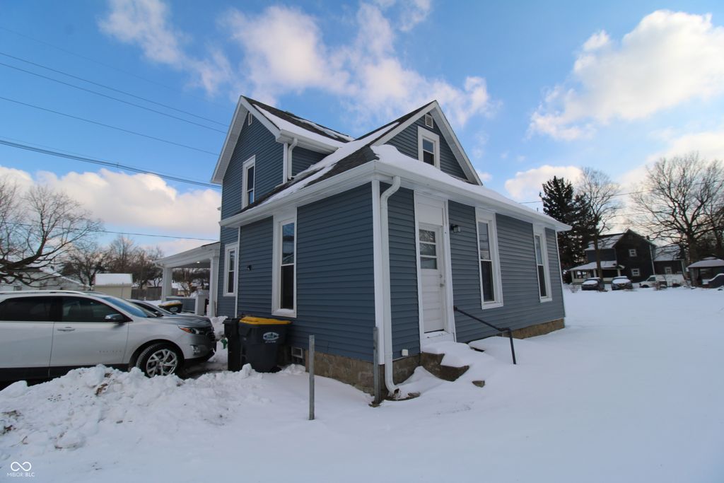 1413 Walnut Street, Anderson, IN 46016