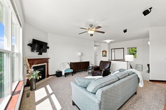 1015 Rocky Ridge Road, Cedar Falls, IA 50613