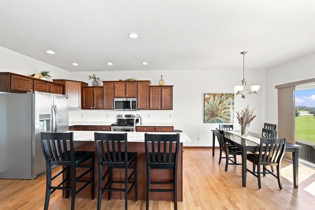 1015 Rocky Ridge Road, Cedar Falls, IA 50613