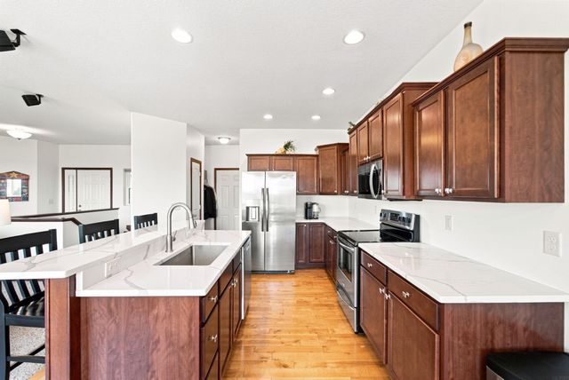 1015 Rocky Ridge Road, Cedar Falls, IA 50613