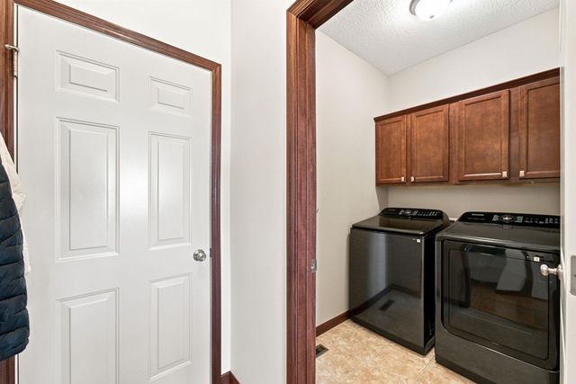 1015 Rocky Ridge Road, Cedar Falls, IA 50613