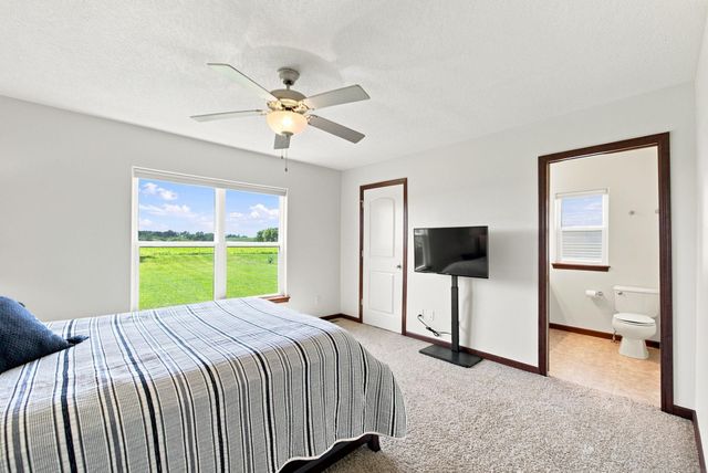 1015 Rocky Ridge Road, Cedar Falls, IA 50613