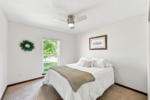 1015 Rocky Ridge Road, Cedar Falls, IA 50613