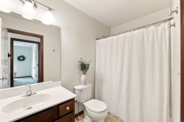 1015 Rocky Ridge Road, Cedar Falls, IA 50613